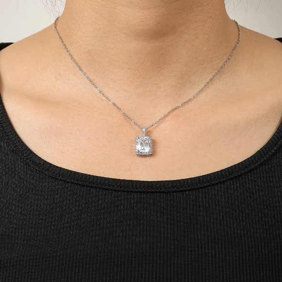 💎1.5 TWC Radiant Cut  CZ Diamond Pendant necklace💎 - Picture 15 of 16